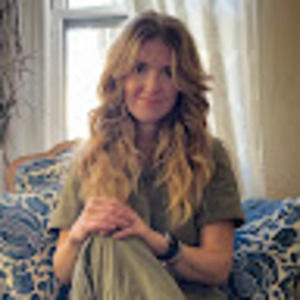 Meet your Posher, Chloe